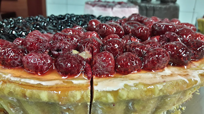 Opinii despre Kraljevi Mignon slaščičarnica în Kranj - Gastronomija in gostinstvo