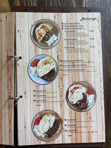 Opinii despre Baščaršija (Koper Carpacciov trg) în Koper - Gastronomija in gostinstvo