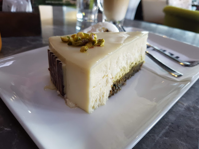 Čokoladna kavarna Teta Frida Europark Maribor - Gastronomija in gostinstvo