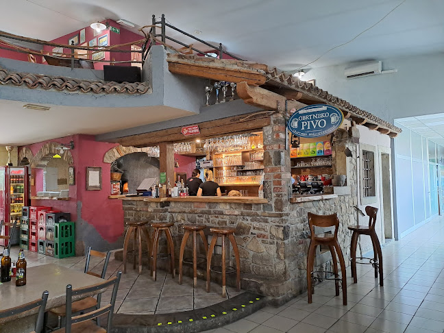 Pizzerija in gostilna 'Na Placu' - Vipava