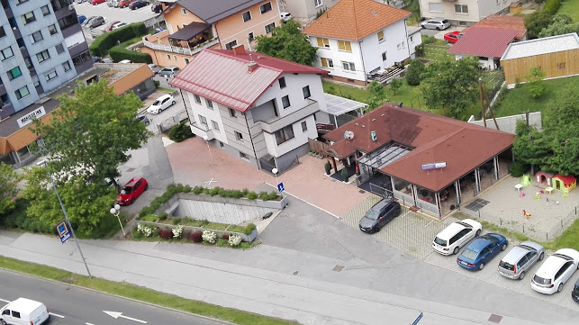 Opinii despre Bar Večerko în Maribor - Gastronomija in gostinstvo