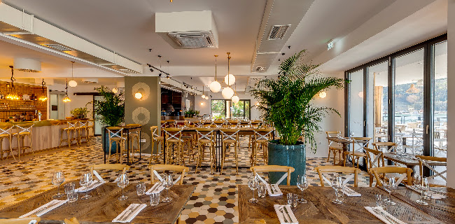 Pinija Restaurant & Beach bar