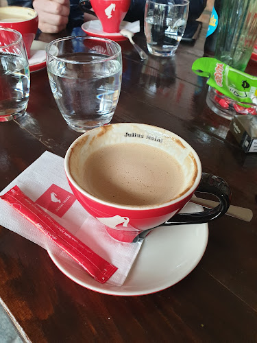 Opinii despre Tea-ter Bar Jesenice în Jesenice - Gastronomija in gostinstvo