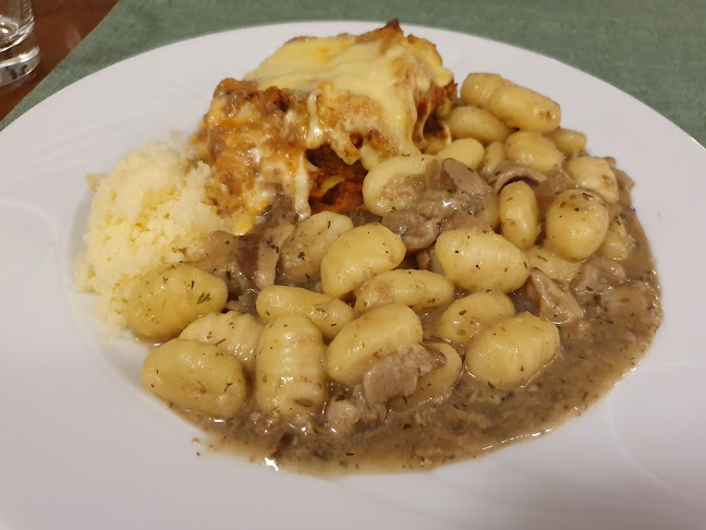 Pizerija Trattoria Padrino - Gostilna - Gastronomija in gostinstvo