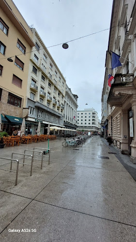 Opinii despre Azistar, Podjetje Za Gostinstvo, D.O.O. în Ljubljana - Gastronomija in gostinstvo