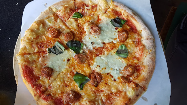 Knafljev prehod 1, 1000 Ljubljana