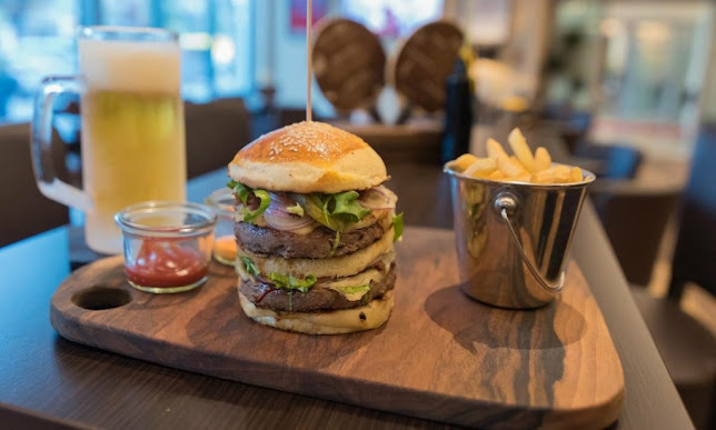 Opinii despre Winners Lounge în Ljubljana - Gastronomija in gostinstvo