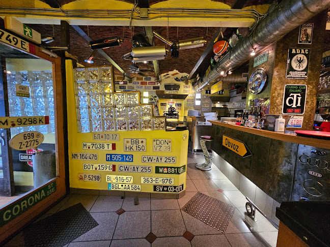 Okrepčevalnica Pizzeria Garaža - Gastronomija in gostinstvo