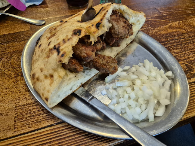 Gramšijev trg 8, 6000 Koper