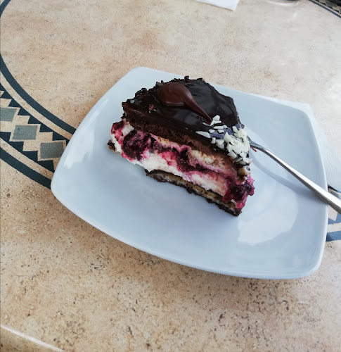 Slaščičarna Urška Brežice - Gastronomija in gostinstvo