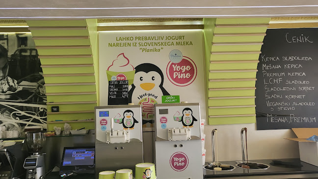 I love Yoogurtlandia