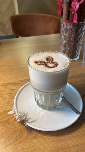 Opinii despre Grajski vrt ART&DECO CAFÉ în Tolmin - Gastronomija in gostinstvo