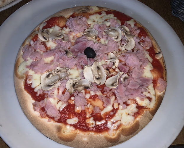 Gostilna in pizzeria Herman s prenočišči - Pivka