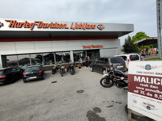 Comentarii opinii despre Two Riders bar