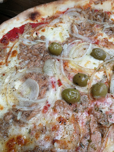 Picerija Velun - Gastronomija in gostinstvo