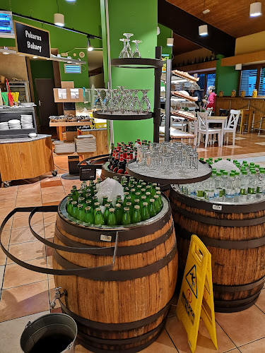 Marché Tepanje I - Gastronomija in gostinstvo