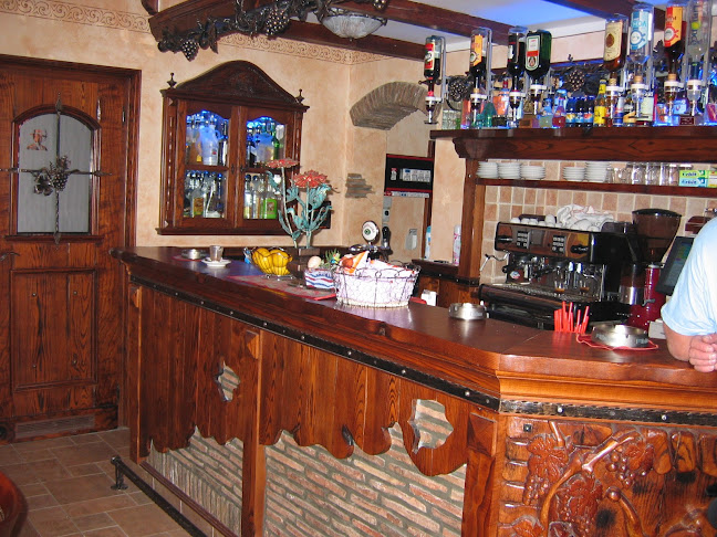 Opinii despre Bar Šaredin în Izola - Gastronomija in gostinstvo