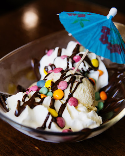 Mestna Kavarna Celje - Gastronomija in gostinstvo