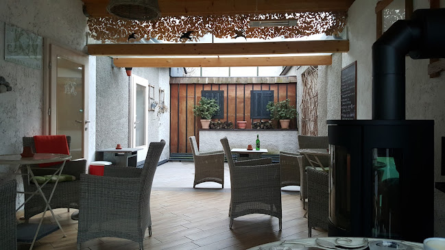 Opinii despre Kavarna NATURA în Ljubljana - Gastronomija in gostinstvo