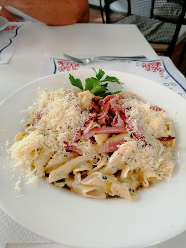 Bistro Admiral Goran Holešek s.p. - Gastronomija in gostinstvo