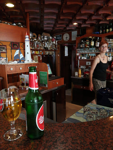 Opinii despre MAX bar Jesenice (Gostinstvo Nataša Rozman Mulej s.p.) în Jesenice - Gastronomija in gostinstvo