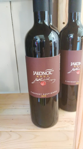 Ulica 1. maja 1, 6230 Postojna