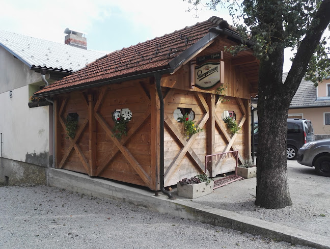 Bar Tjaša - Gastronomija in gostinstvo