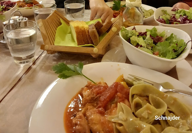 Druga violina - Gastronomija in gostinstvo