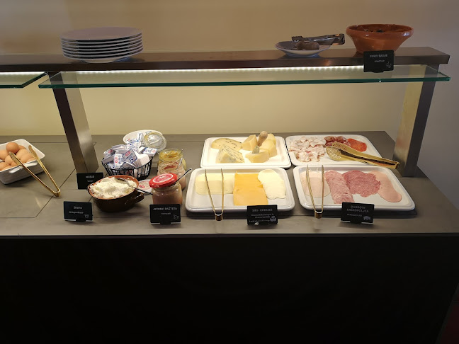 Comentarii opinii despre Gostilna in hotel Kunst