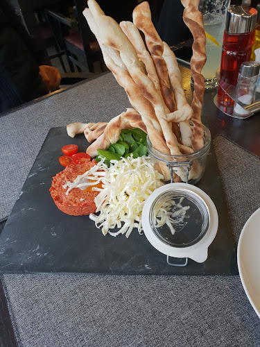 Comentarii opinii despre Gastro House151