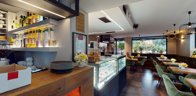 Opinii despre Kavarna Mango în Ljubljana - Gastronomija in gostinstvo