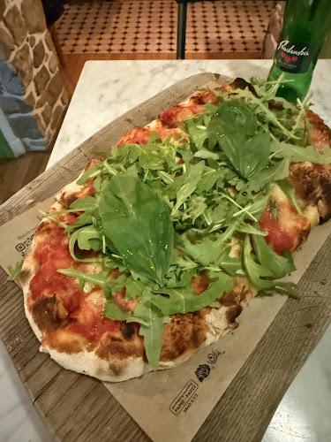 Opinii despre Pizzeria Piccola în Ljubljana - Gastronomija in gostinstvo