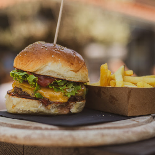 Restavracija in Lounge bar CAPPUCCINO Svetilnik