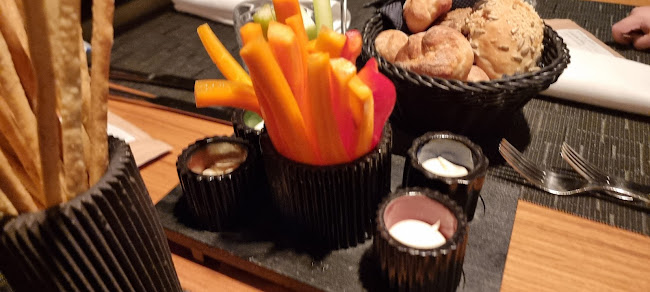 Cubo - Gastronomija in gostinstvo