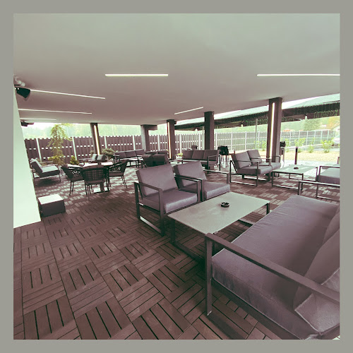 Opinii despre MOON Lounge and Coffe Bar în Ptuj - Gastronomija in gostinstvo