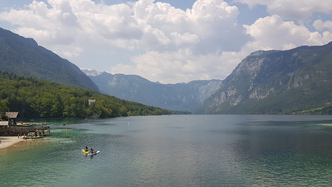 Opinii despre Center Restaurant în Bohinjsko jezero - Gastronomija in gostinstvo