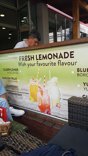 Kavarna Bar Sladolednica / Icecream caffe Pod Kostanjem