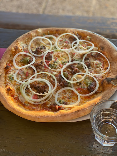 Restavracija in pizzerija Center, Miha Gluščič d.o.o. - Gastronomija in gostinstvo