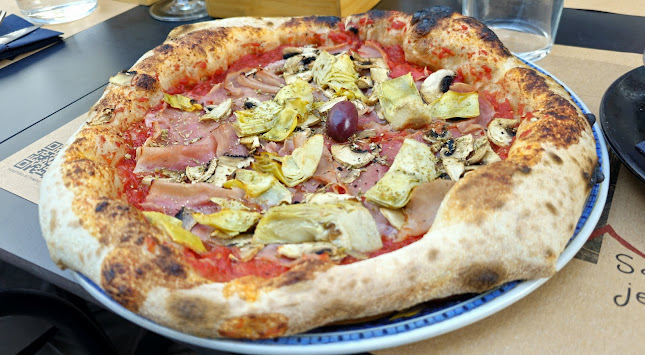 naša hiša | bar & kitchen - Ljubljana