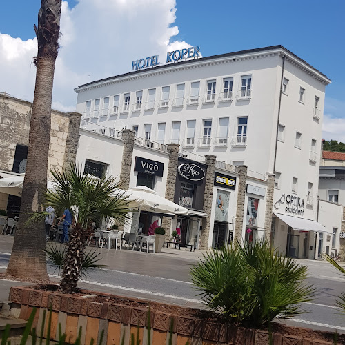 Comentarii opinii despre Forum Bar