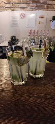 Eksperiment Kavarna & Bar - Gastronomija in gostinstvo