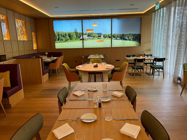 Pot za Brdom 4, 1000 Ljubljana