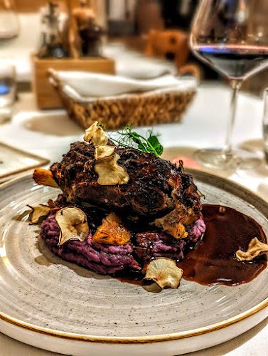 Opinii despre Restavracija Most în Ljubljana - Gastronomija in gostinstvo