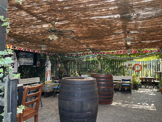 Stadion, Cankarjev drevored 28, 6310 Izola