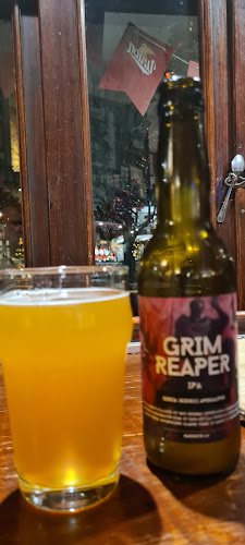 Holidays' Pub - Gastronomija in gostinstvo