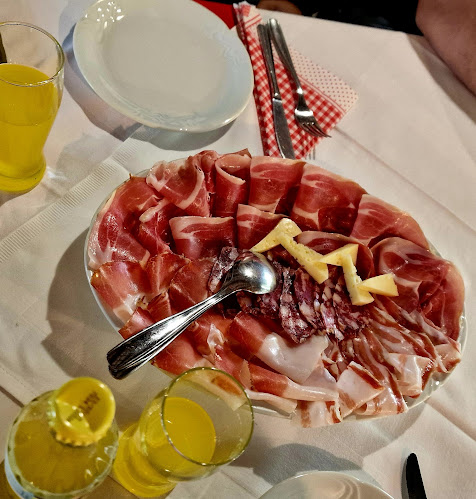 Opinii despre Turistična Kmetija "pri Rjavčevih" în Šempas - Gastronomija in gostinstvo