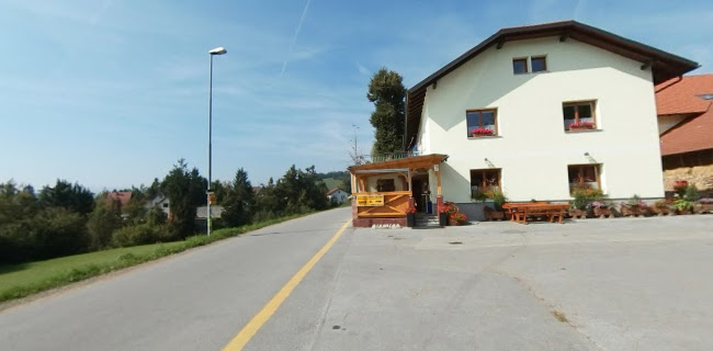 Opinii despre Mesec And Co trgovina, turizem, gostinstvo d.o.o. Zaplana 24, Vrhnika în Vrhnika - Gastronomija in gostinstvo