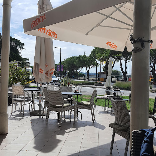 Pastry Shop and Café Opera - Gastronomija in gostinstvo