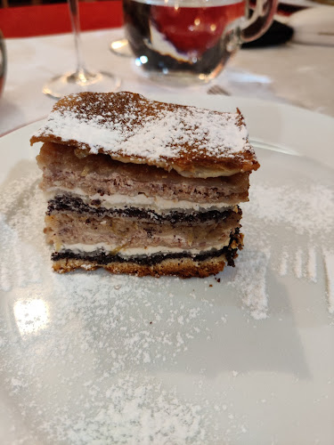 RESTAVRACIJA - SLAŠČIČARNA TAVERNA HUBER - Gastronomija in gostinstvo