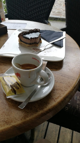 Opinii despre Coffee Point Šiška în Ljubljana - Gastronomija in gostinstvo